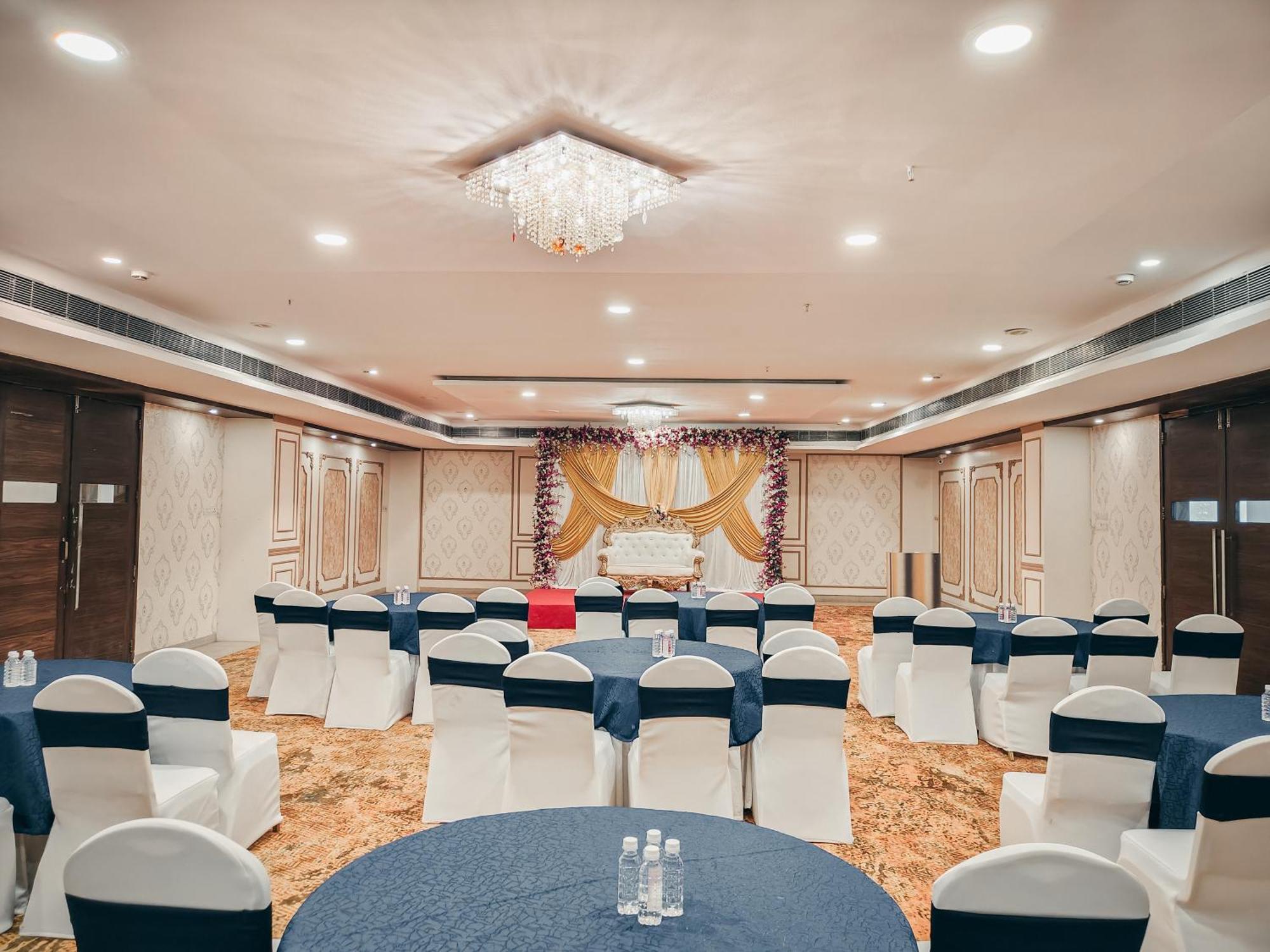 The Altruist Business Hotel Kharadi Pune Ngoại thất bức ảnh