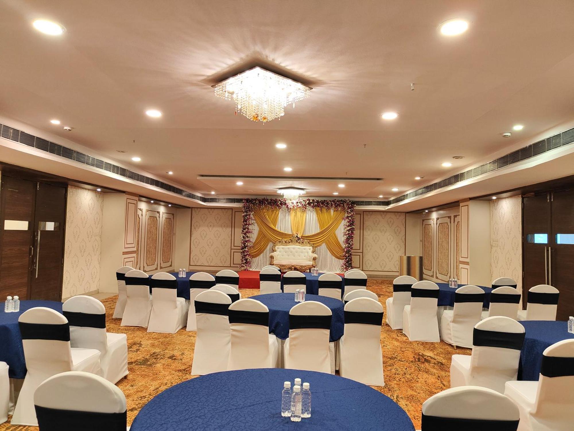 The Altruist Business Hotel Kharadi Pune Ngoại thất bức ảnh